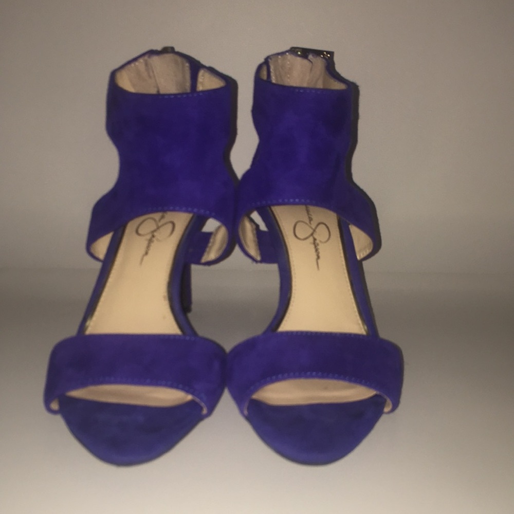 👠 Beautiful cobalt sandals size 81/2